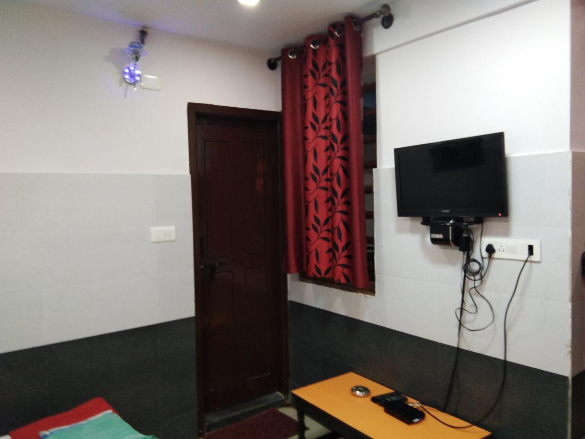 Hotel Sanman Lodge Shimoga Bagian luar foto